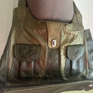 VTG unique leather tote‎ olive green Paraguay shoulder bag embossed paisley Boho